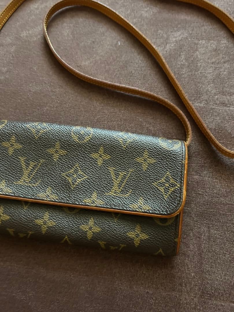 Louis Vuitton モノグラム　ポシェットツイン