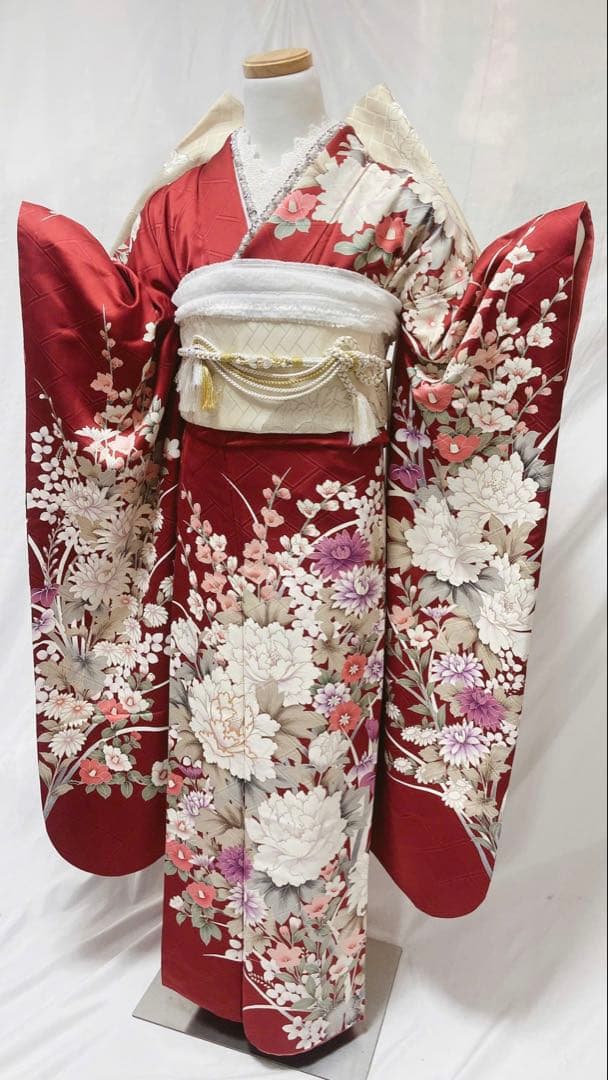 赤い花柄の振袖 振袖 成人式　振袖7点セット　振袖フルセット