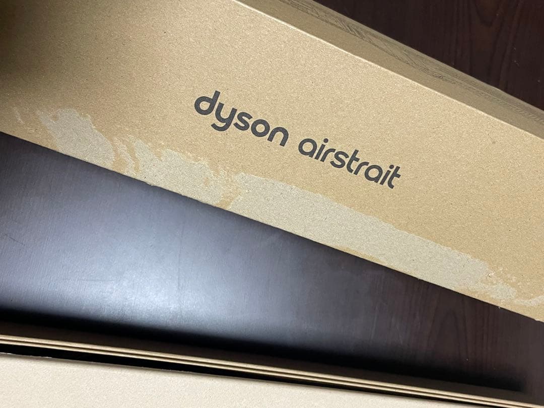 Dyson Airstrait ストレイトナー HT01 ドライヤー　アイロン