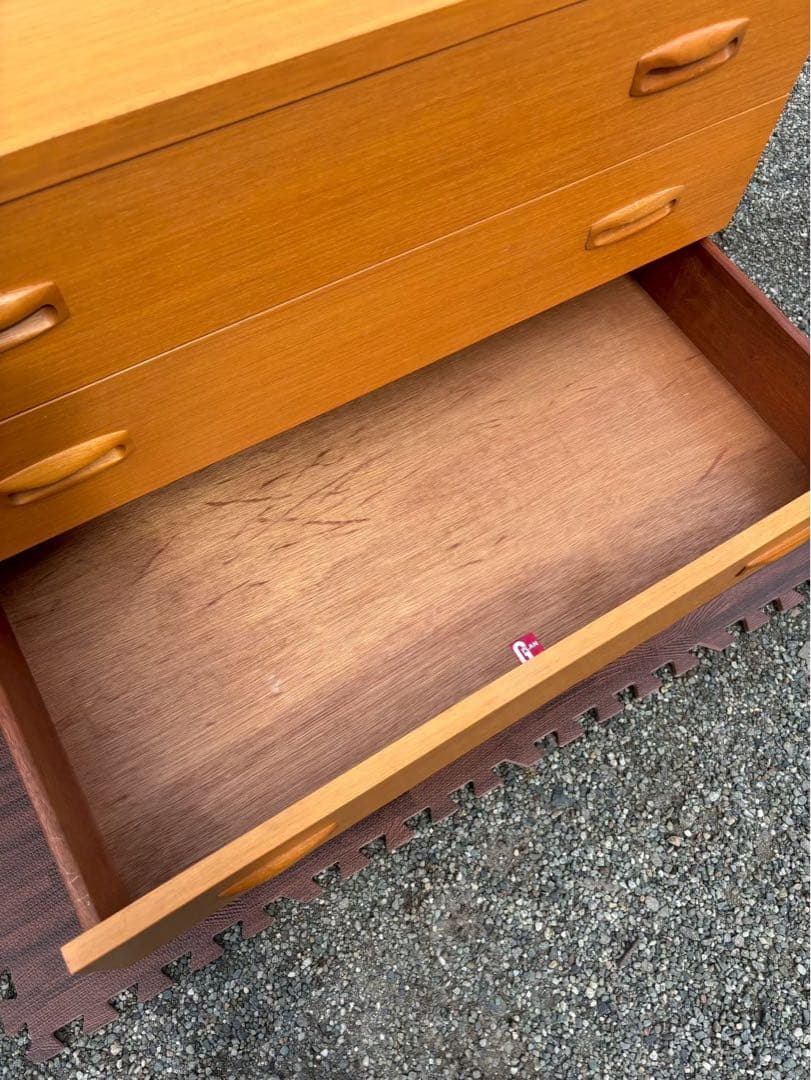 ヨーロッパで人気！G-Pranミッドセンチュリー 3段チェスト