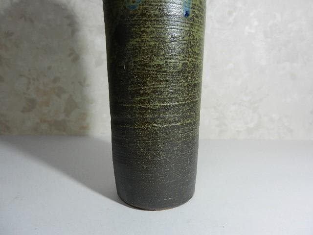 黒田光楽窯　「黒田光楽（耕三朗）」作　萬古焼花入（約高２６㌢、口４㌢、胴７㌢）