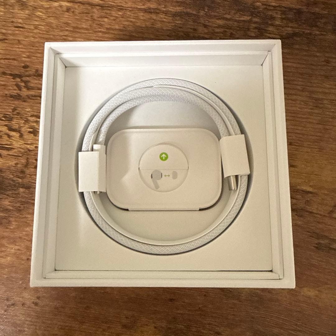 AirPods Pro 2nd本体 ホワイト 充電ケース付き