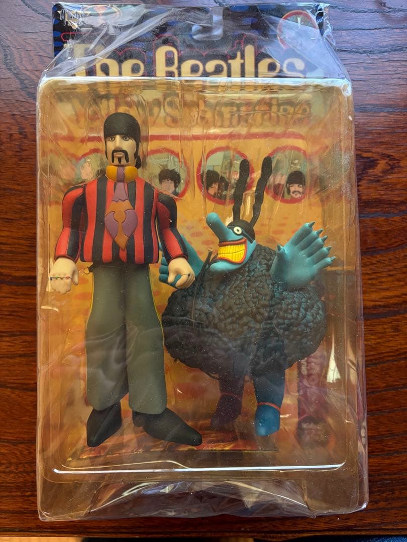 ビートルズ/イエロー・サブマリン　フィギュア　2体セット/マクファーレン社製