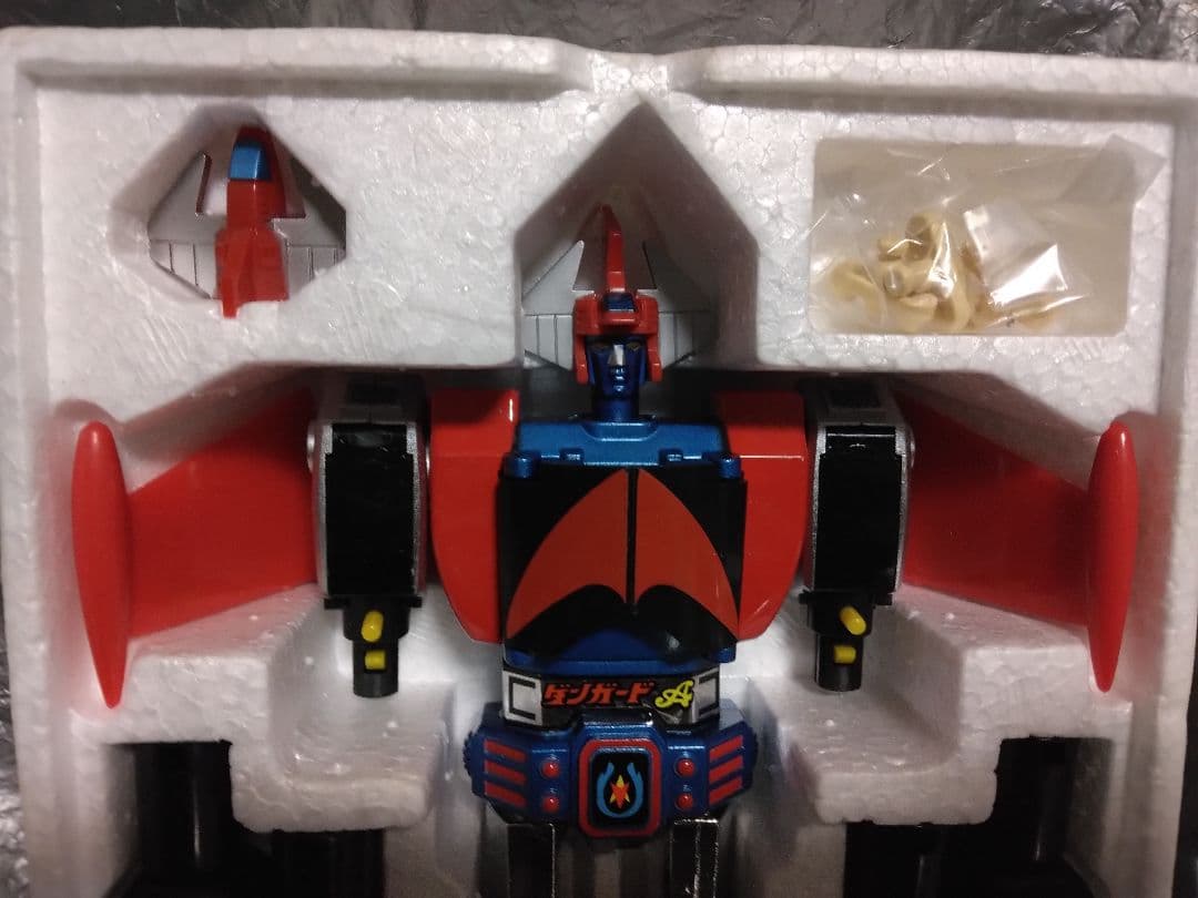 未使用品　ポピーDX超合金 惑星ロボ ダンガードA GA-79 松本零士