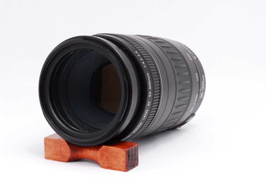 ⭐️推し活、入門モデル⭐️Canon Kiss X7i 美品 一眼レフカメラ