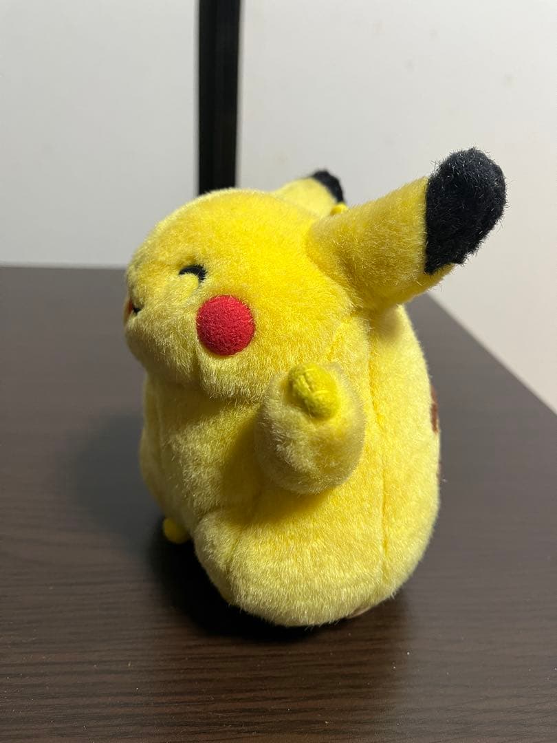 ポケモン ピカチュウ バンザイぬいぐるみ にっこり 初期 TOMY タカラトミー