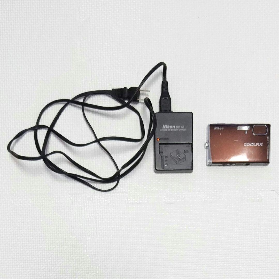 Nikon COOLPIXS50 クールピックス　デジタルカメラ　720万画素