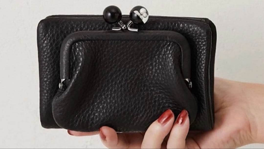 未使用ear PAPILLONNER イア パピヨネ がま口　折り財布