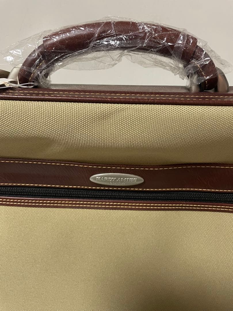 ハーディエイミス ロンドン ガーメントバッグ 新品未使用 タグ付き 出張 旅行に
