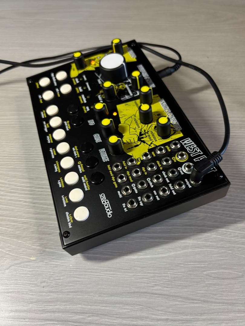 Cre8audio WEST PEST セミモジュラーシンセ Eurorack
