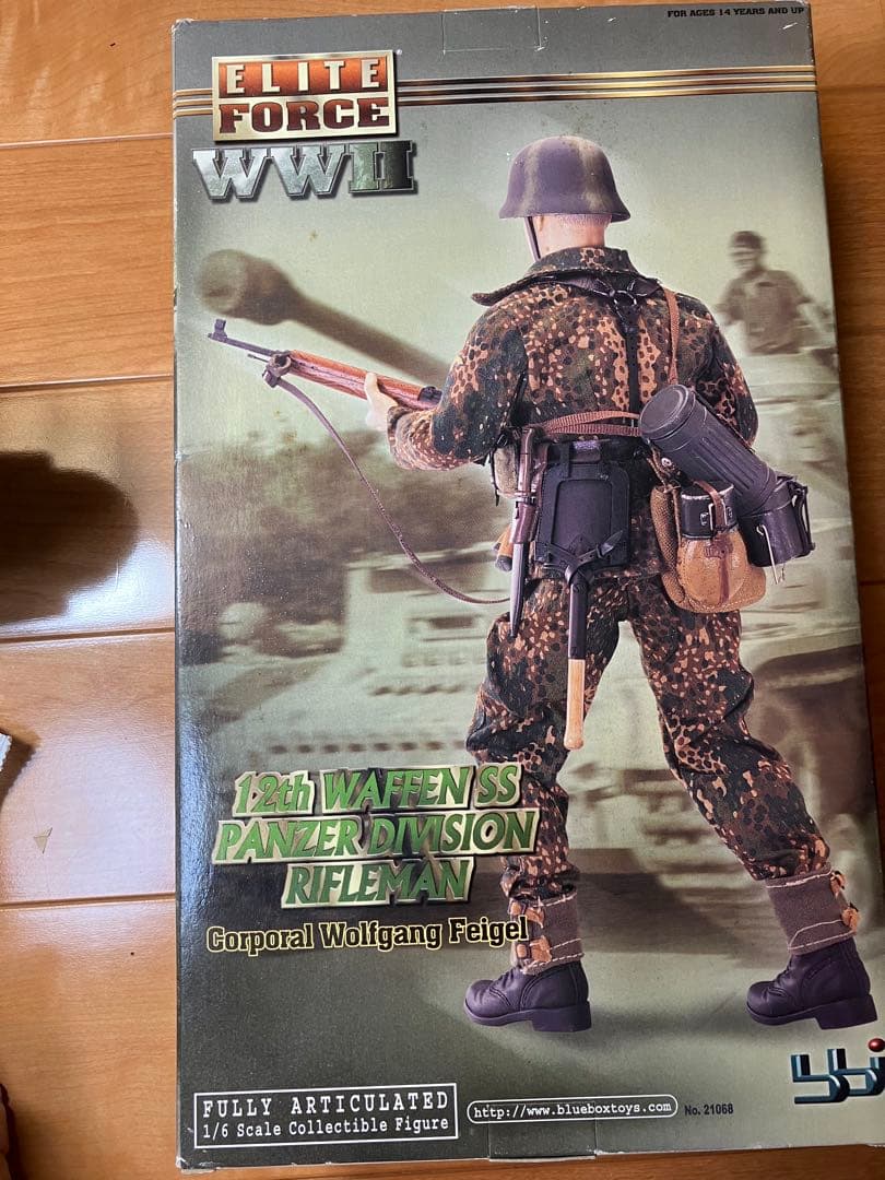 ELITE FORCE WWII フィギュア4体セット