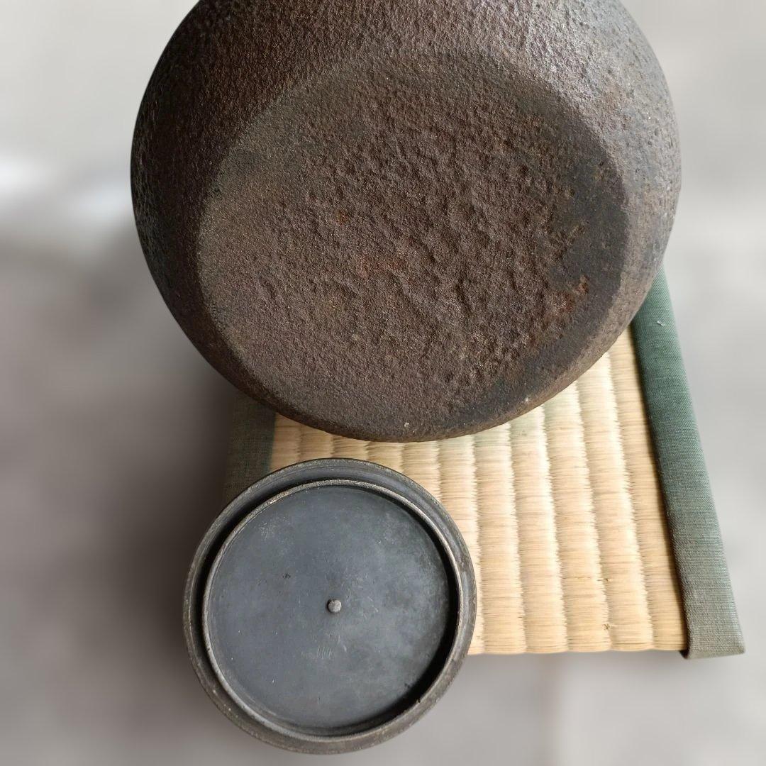 鋳鉄製 鉄瓶 船と花模様