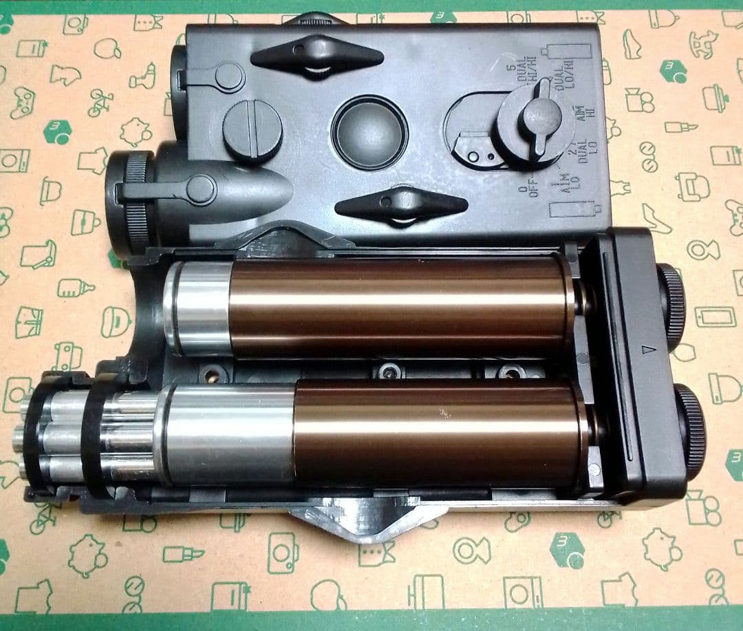 PEQ-2形　グレネードランチャー