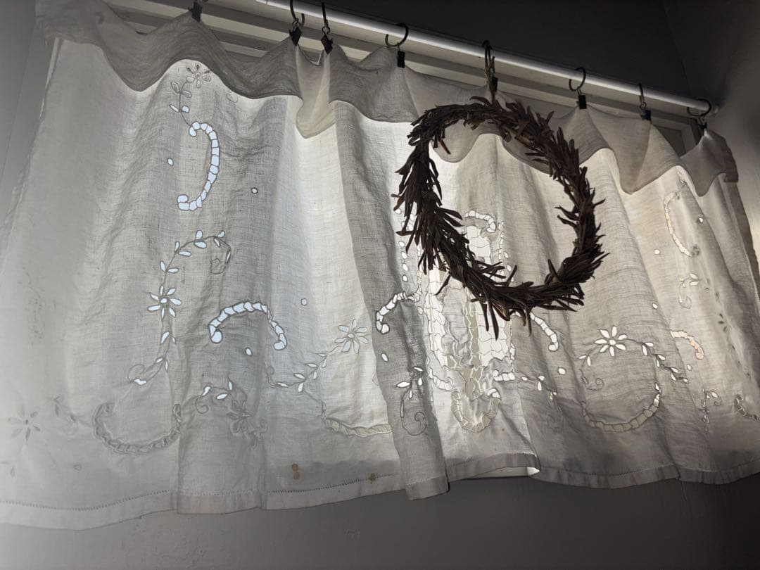 フランスアンティーク　リネン　カットワーク　天使　エンジェル　カーテン　クロス