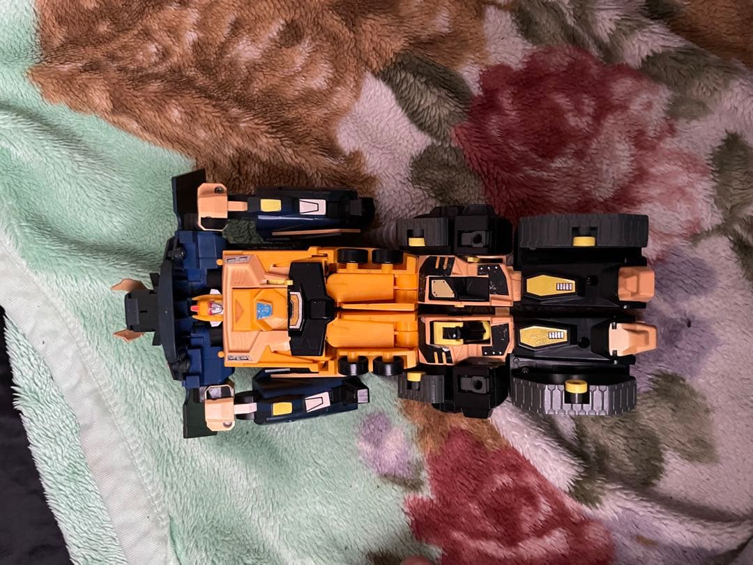 トランスフォーマー