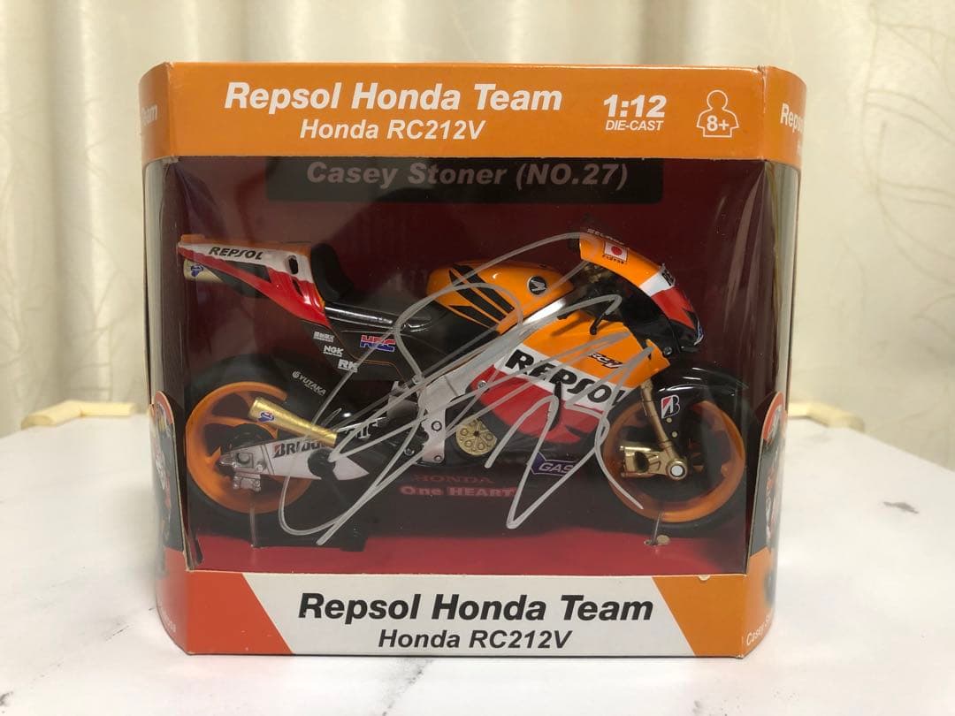 激レア ケーシーストーナー 直筆サイン Repsol Honda RC212V
