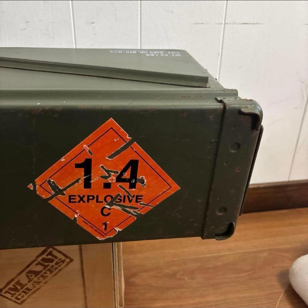 米軍　実物　AMMO BOX 40mm 32CARTRIDGES 弾薬箱