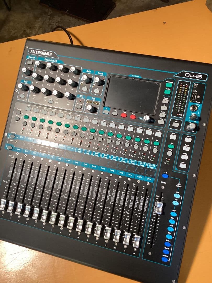 【美品】ALLEN&HEATH QU-16 デジタルミキサー