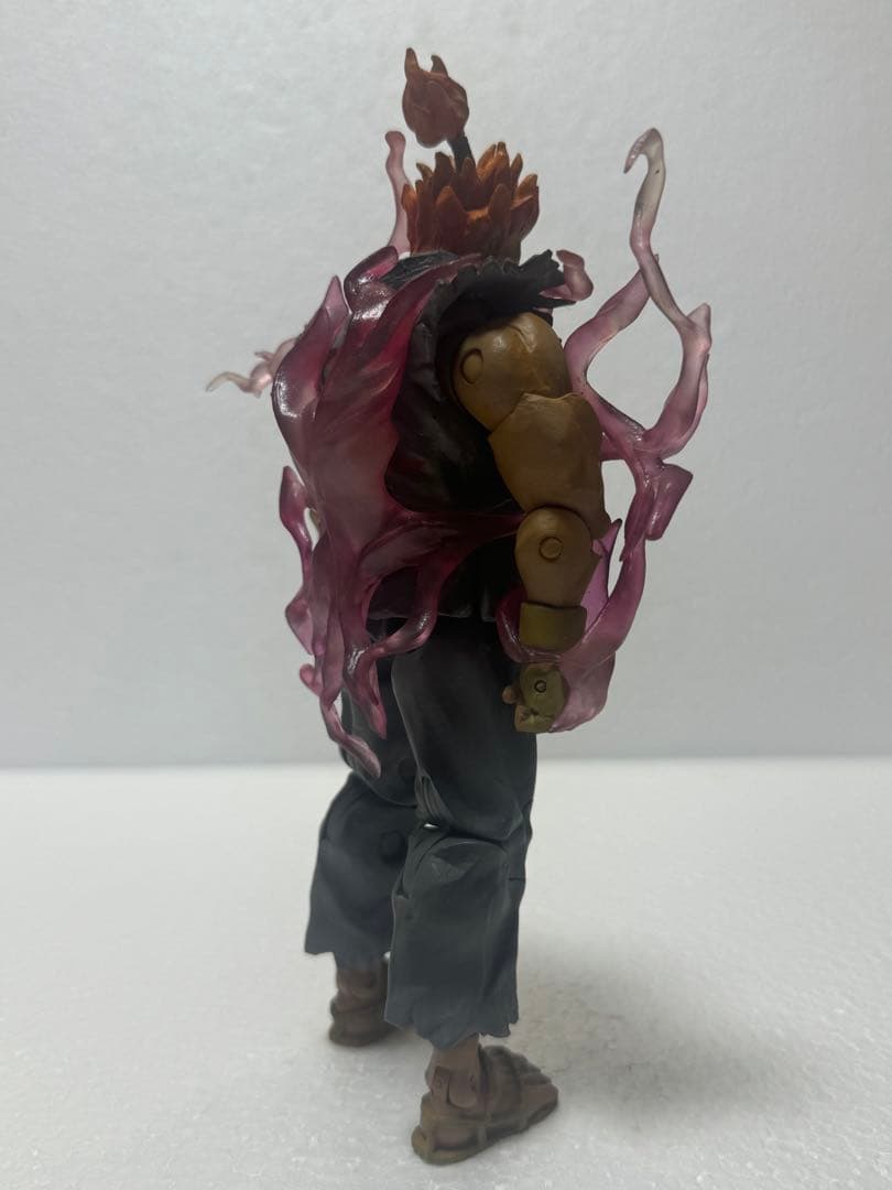 ストリートファイター　豪鬼　フィギュア