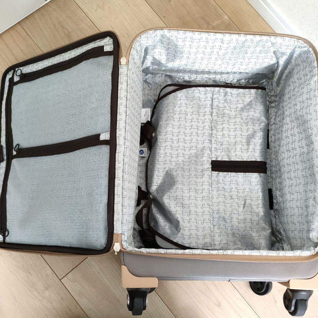 プロテカ ジーニオセンチュリーソフト グレージュ 機内持ち込み 28L