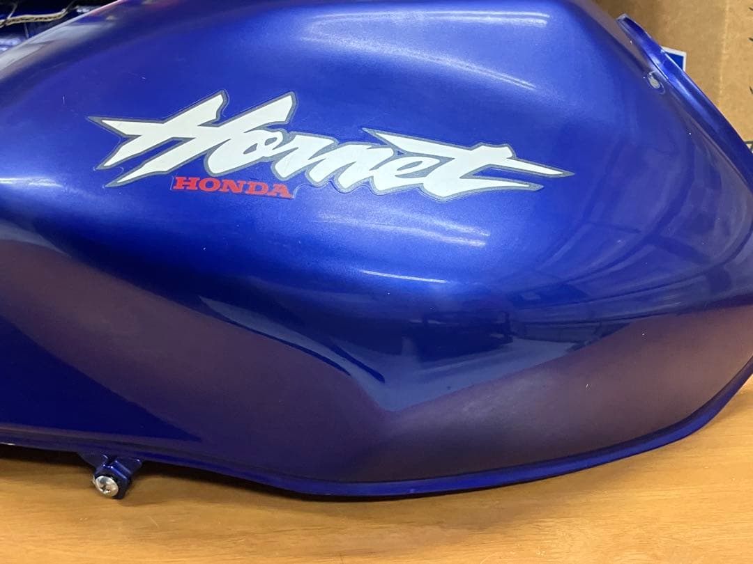 ホンダ　ホーネット250用ガソリンタンク【初期型用】