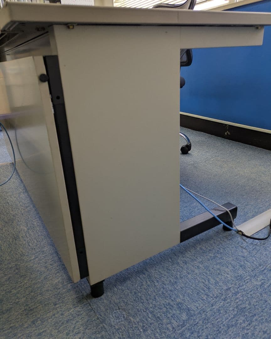 【愛知引取り限定】スチールデスク&引き出し&椅子セット