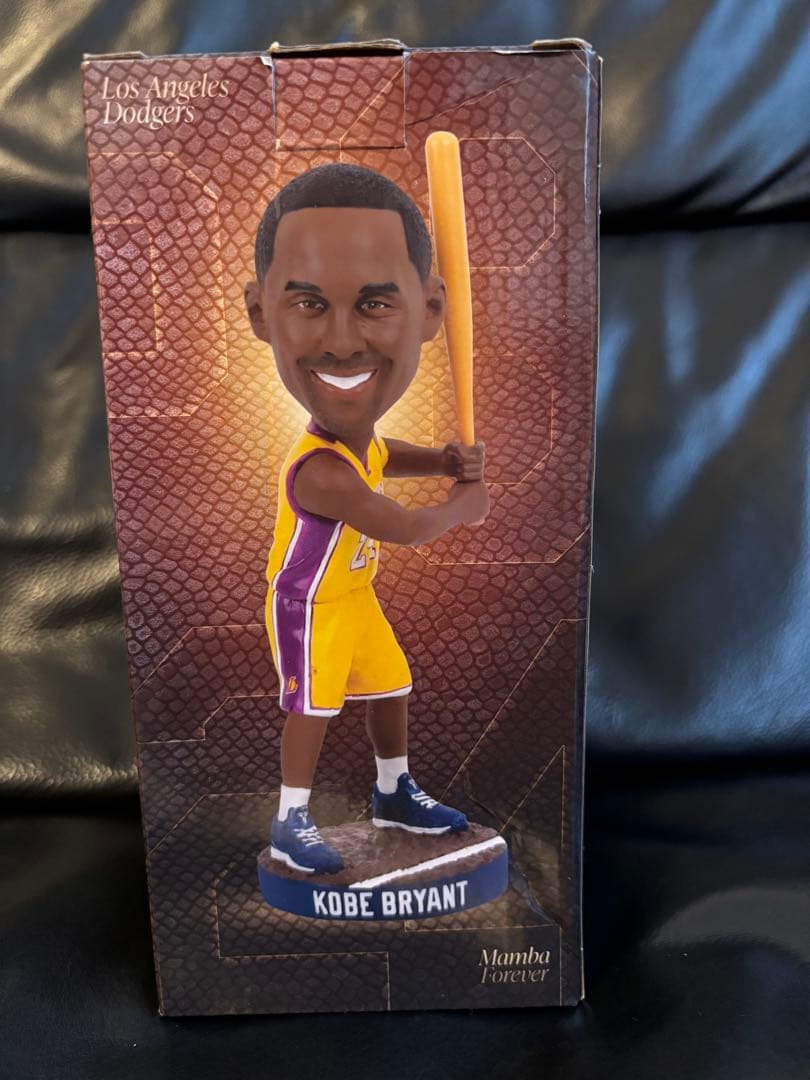 記念グッズ Kobe Bryant Bobblehead