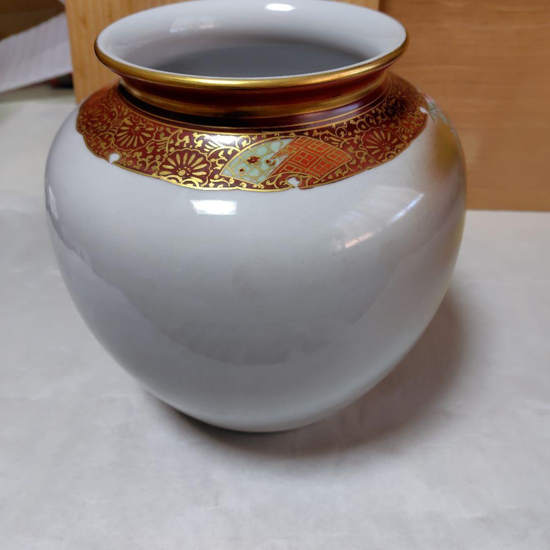 九谷焼　金色の花柄 陶器 花瓶 高さ約25cm