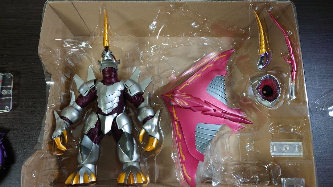 S.H.Figuarts ジェノサイダー