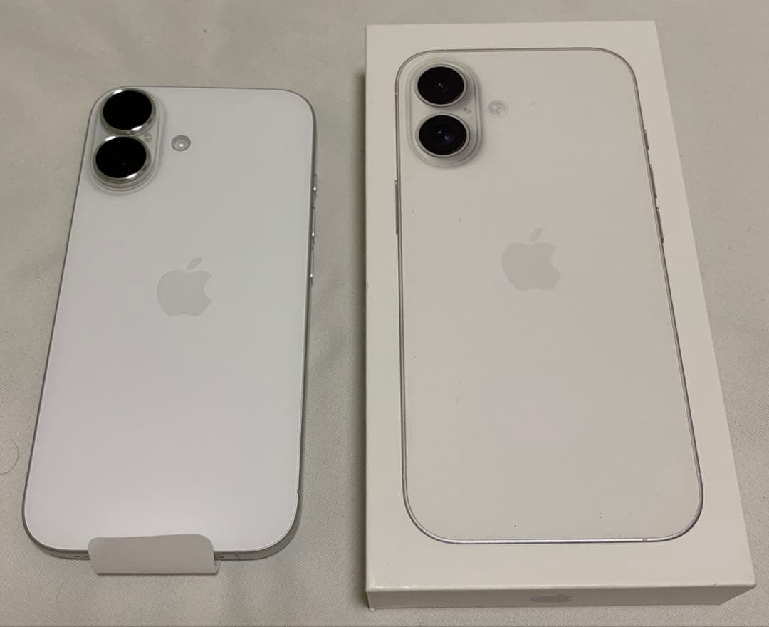 iPhone16 128GB simフリー スマホカバー付き