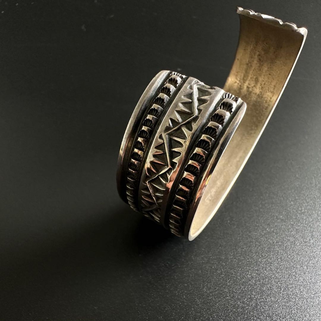 NAVAJO Sunshine Reeves スタンプワークバングル 20mm幅