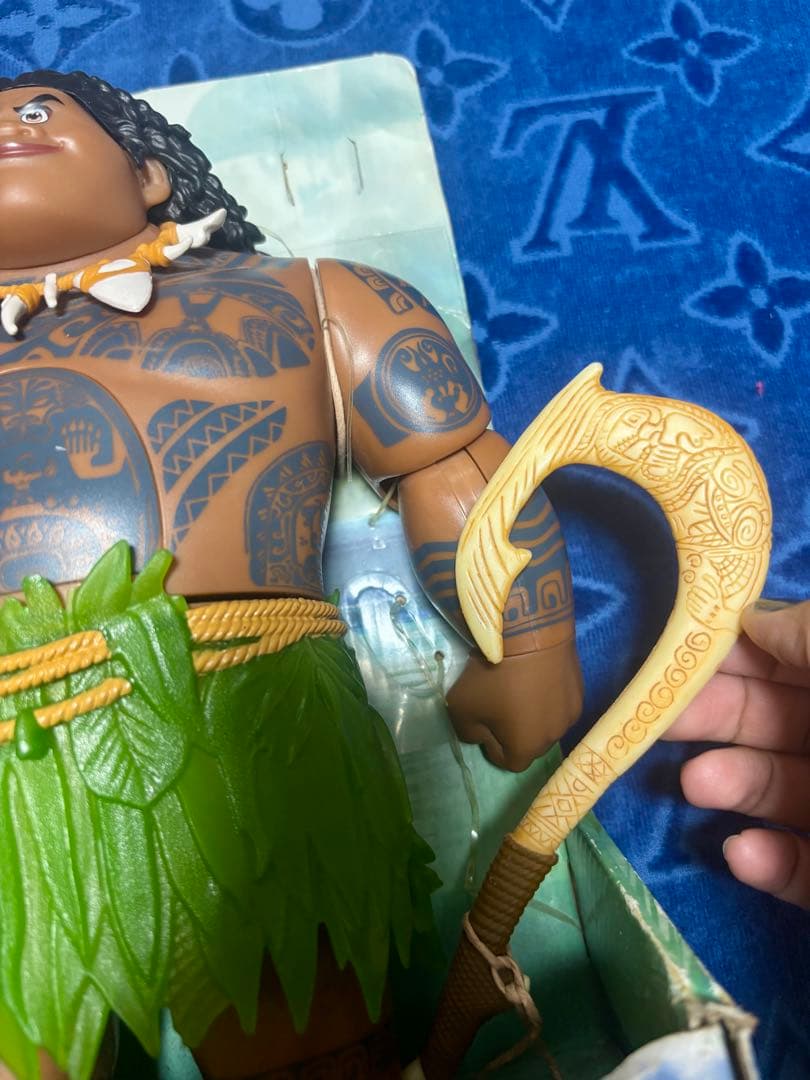 日本未入荷⭐︎アウラニディズニー⭐︎マウイ　フィギュア　モアナと伝説の海
