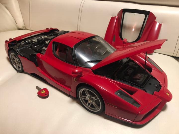 エンッオフェラーリ完成品/DeAGOSTINI