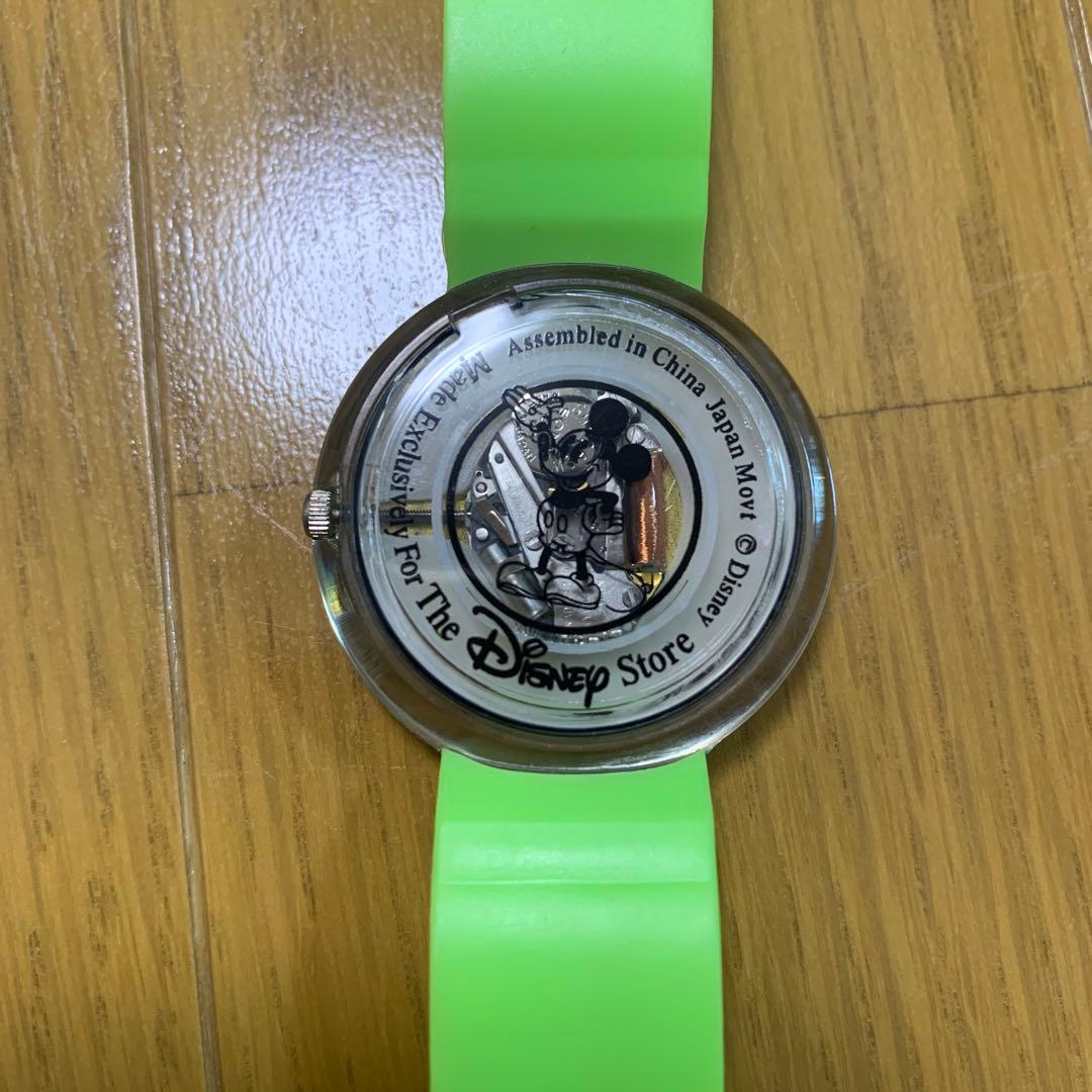 ディズニーストア 腕時計 ミッキー 黄緑