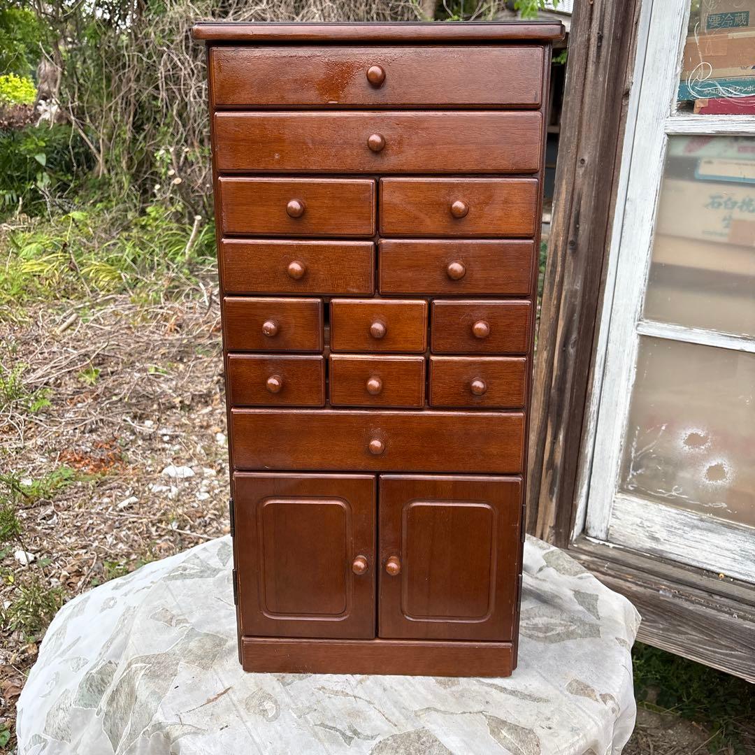 昭和レトロ　薬箱　13杯