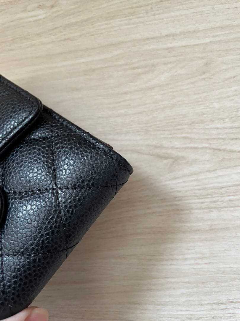 お値下げ中　美品　CHANEL ブラック レザー 二つ折り財布