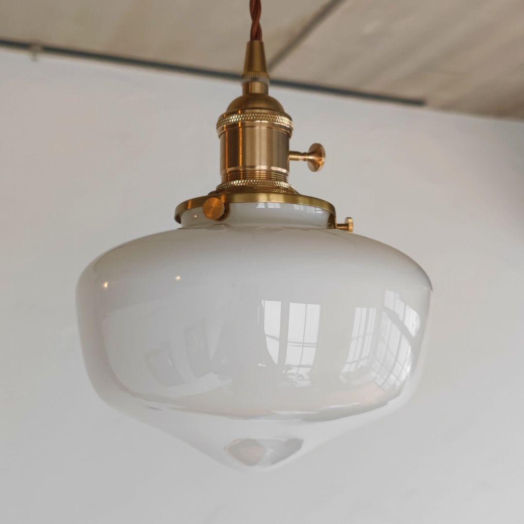 ミルクガラス　ペンダントライト ガラスシェード　迅速発送