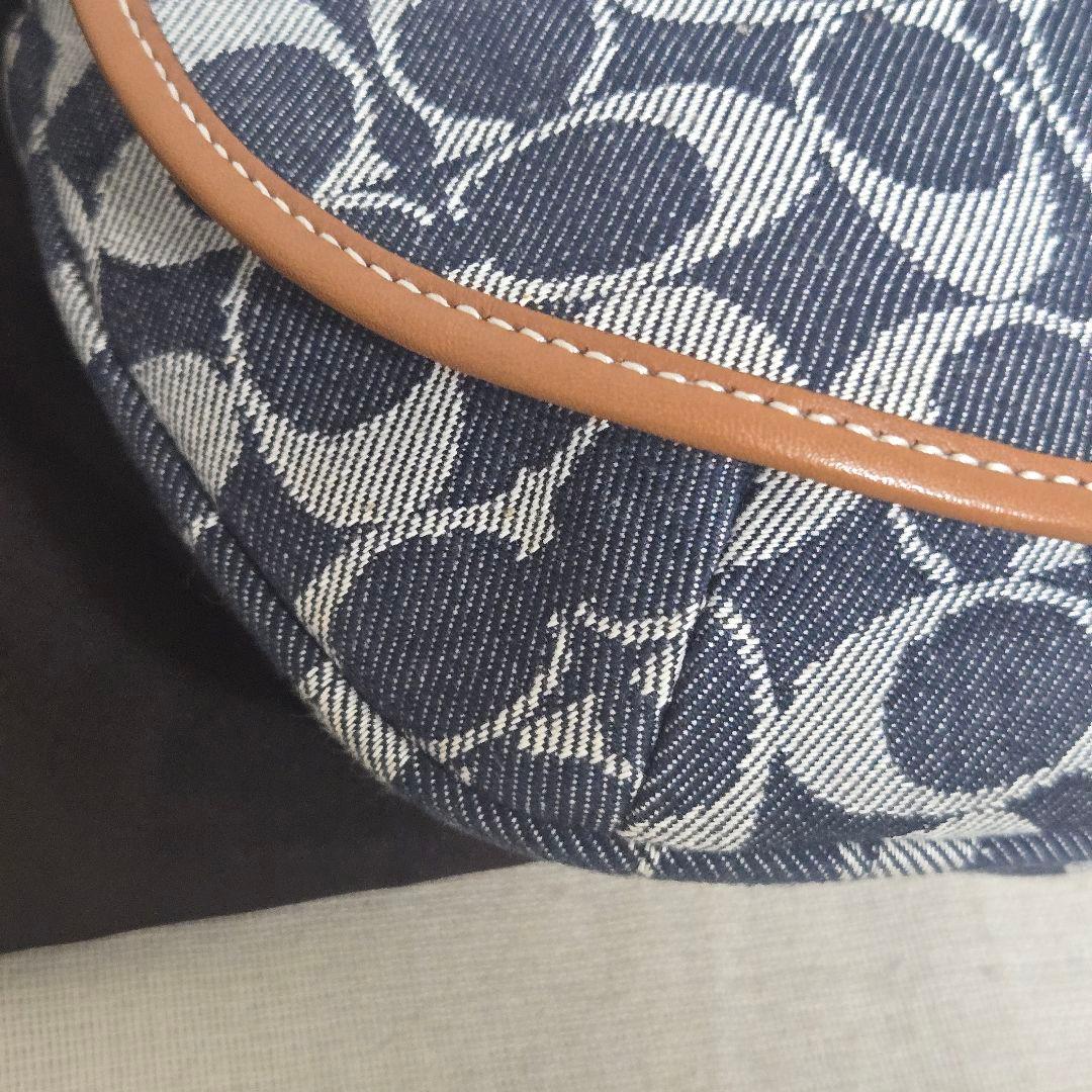 COACH デニムショルダーバッグ　コーチデニムワンショルダー　シグネチャー