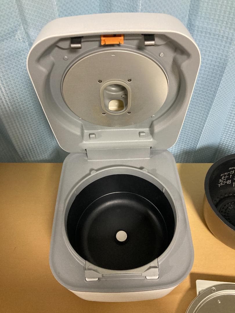 ★美品★２1年製日立IHジャー炊飯器 RZ-V100EM　圧力＆スチーム5.5合