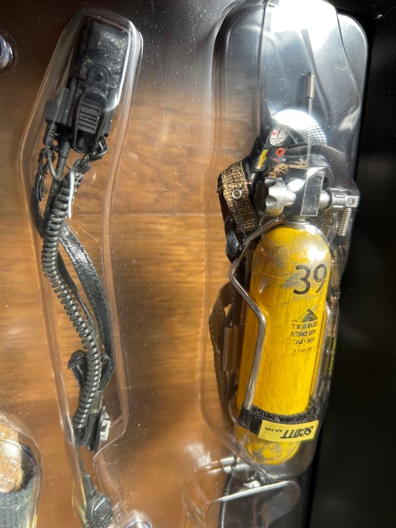 ホットトイズ FIRE FIGHTER 消防士 未開封