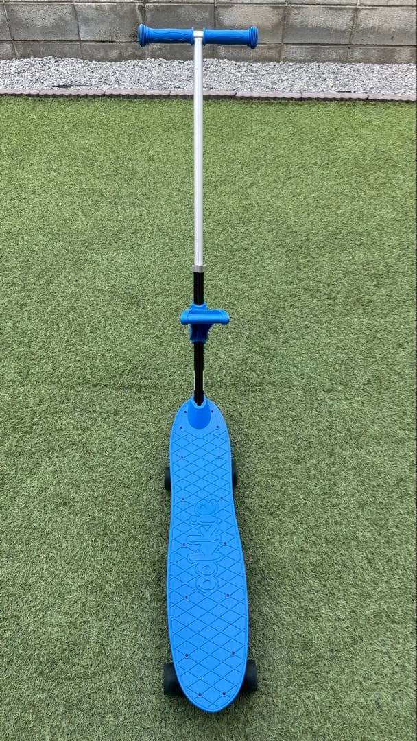 ookkie（オーキー） 2歳から安全に乗れるスケートボード