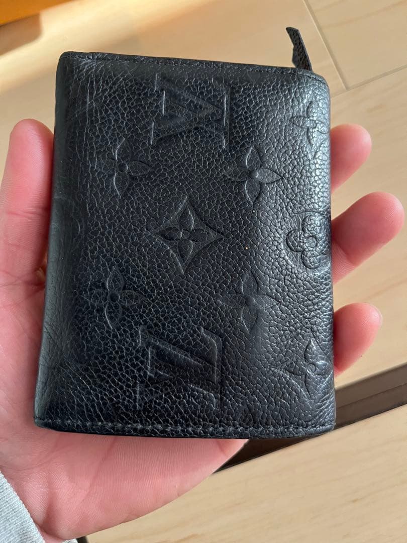 ルイヴィトンアンプラント　財布