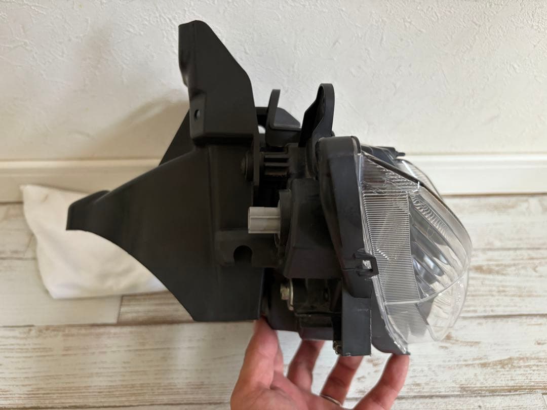 GSX-R125 ヘッドライト