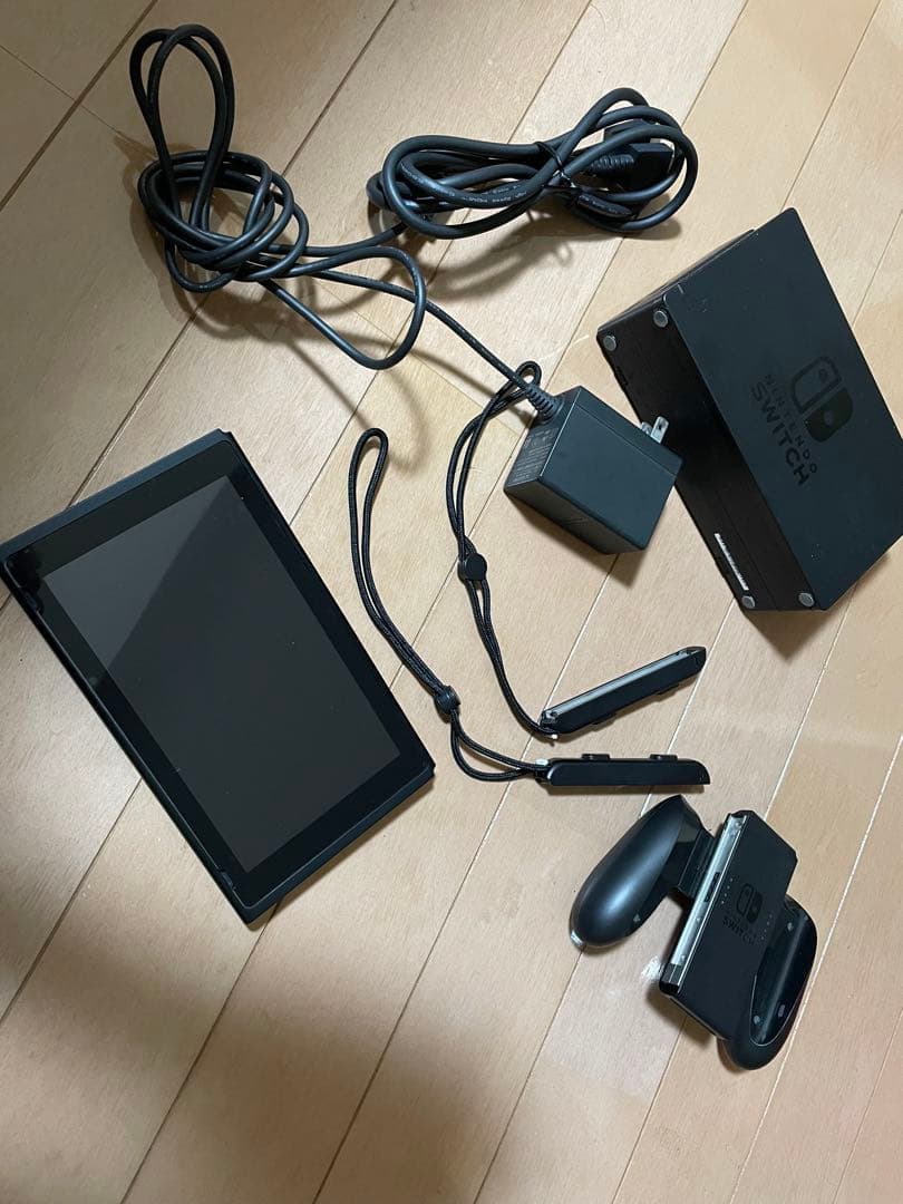 Nintendo Switch 本体他 (コントローラー無)