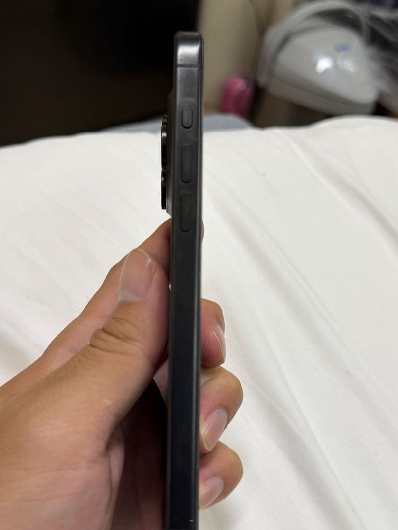 Apple iPhone 15 Pro Max米国版256GBシャッター音なし