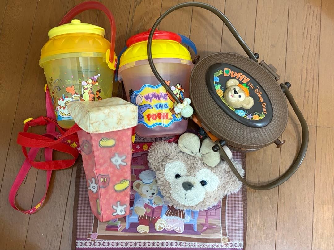ディズニー　シェリーメイポシェット　ポップコーンバケット他　プーさんダッフィー