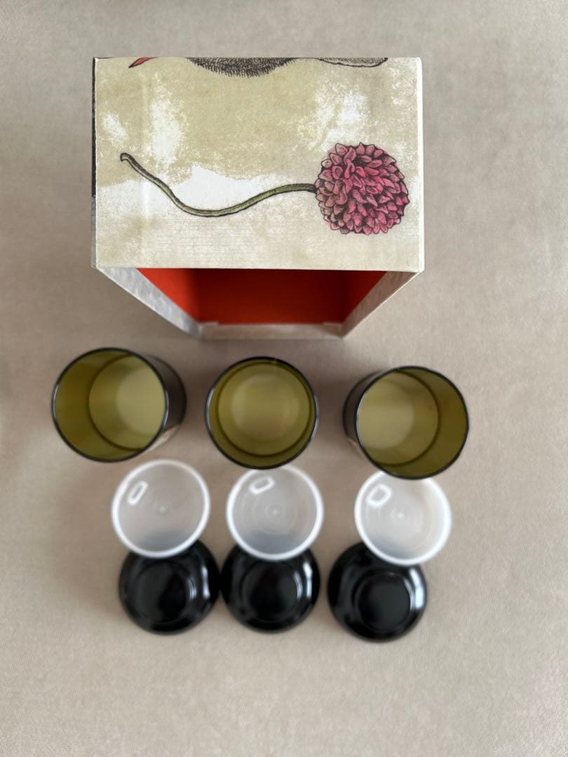 ヒグチユウコ　紅茶空き缶　黒　箱入り　ギュスターブ君　2016⭐︎３個セット