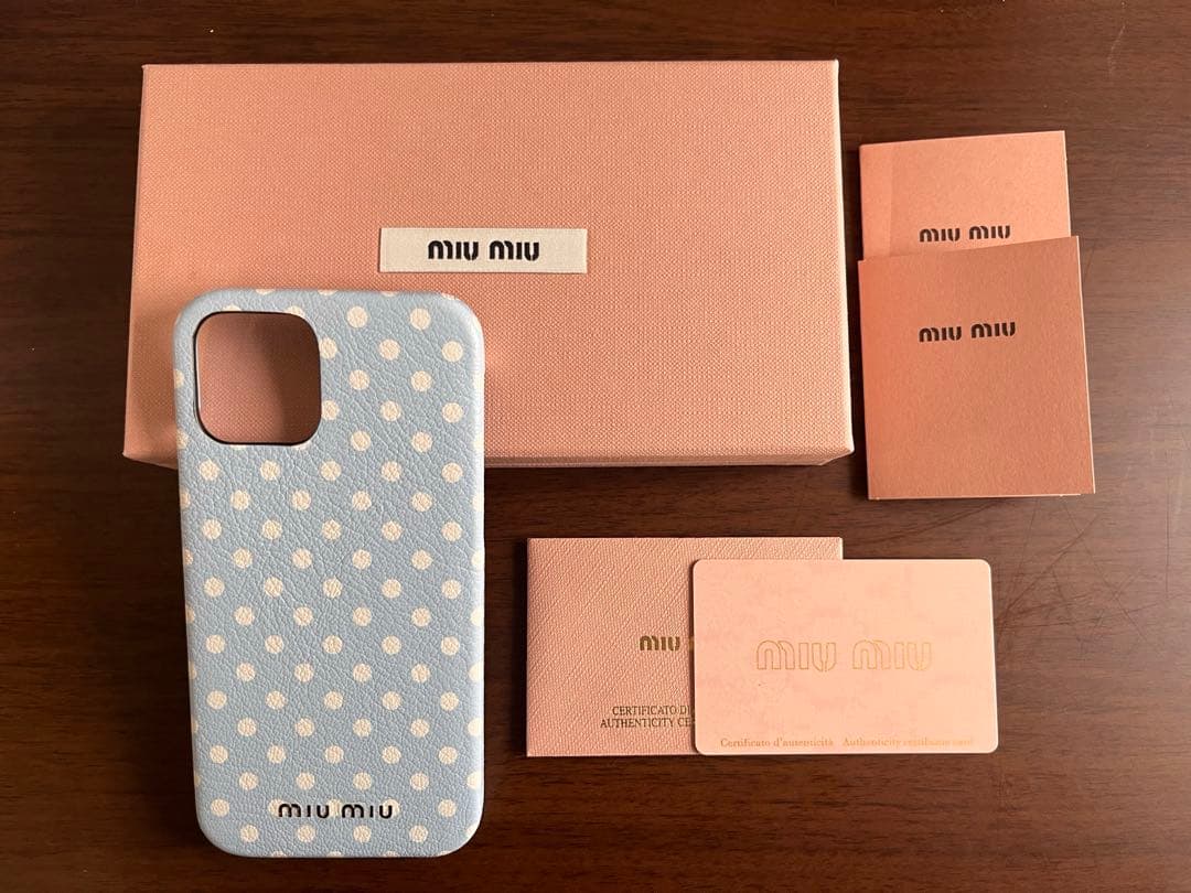 miu miu ミュウミュウ iPhone12 ケース