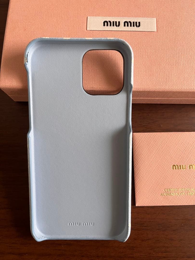 miu miu ミュウミュウ iPhone12 ケース