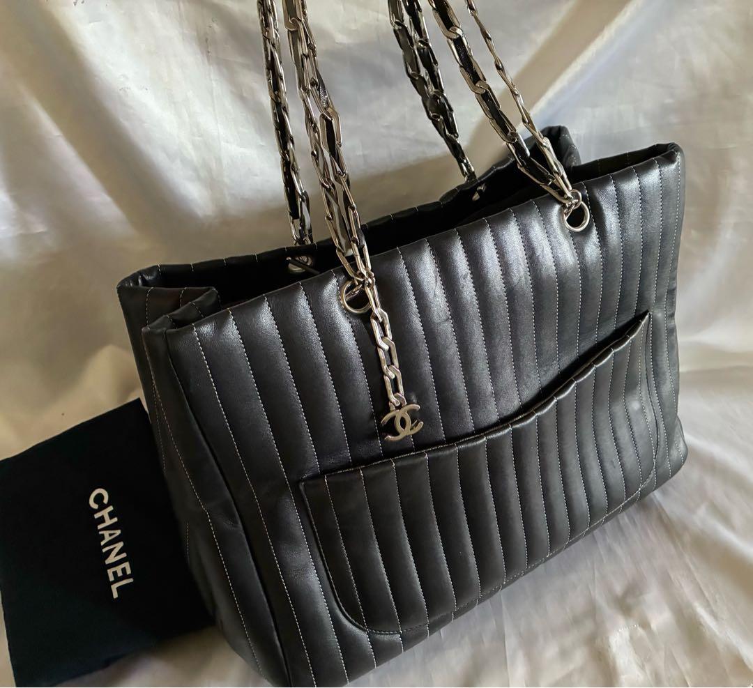 早い者勝ち♡CHANEL マドモアゼル ラムスキン チェーントートバッグ